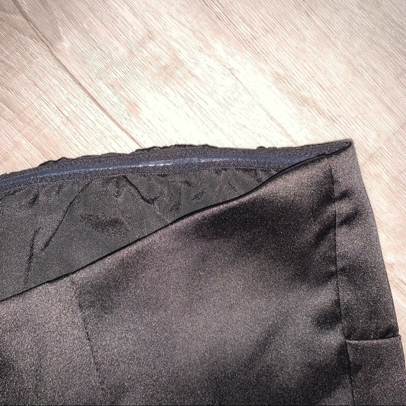 Forever 21 Satin Strapless Crop Top - Picture 8 of 13